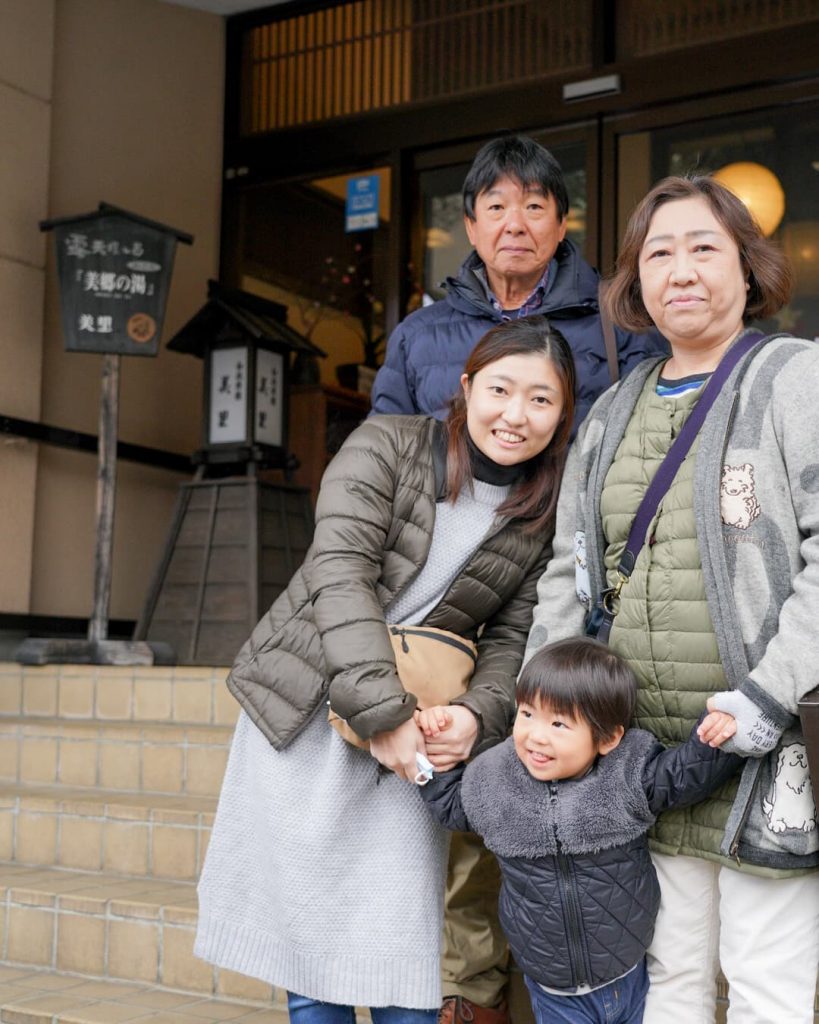 もうすぐ3歳のけいちゃんきちんとご丁寧にありがとうを何回も言ってくれてありがとう成長がとっても楽しみですぐっすり夜は眠れたとのことで良かったです️またのお越しを心よりお待ちしております■■■■■■■■【投稿キャンペーン特典】■■■■■■■■当館のアカウントをフォロー&お写真をご投稿いただいたお客様、または、当館でお写真を撮らせていただいたお客様に「若女将の特製梅酒」または、「若女将特製梅ジュース」をサービス致します